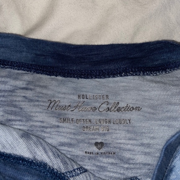 Hollister Crop-Top - Picture 2 of 3